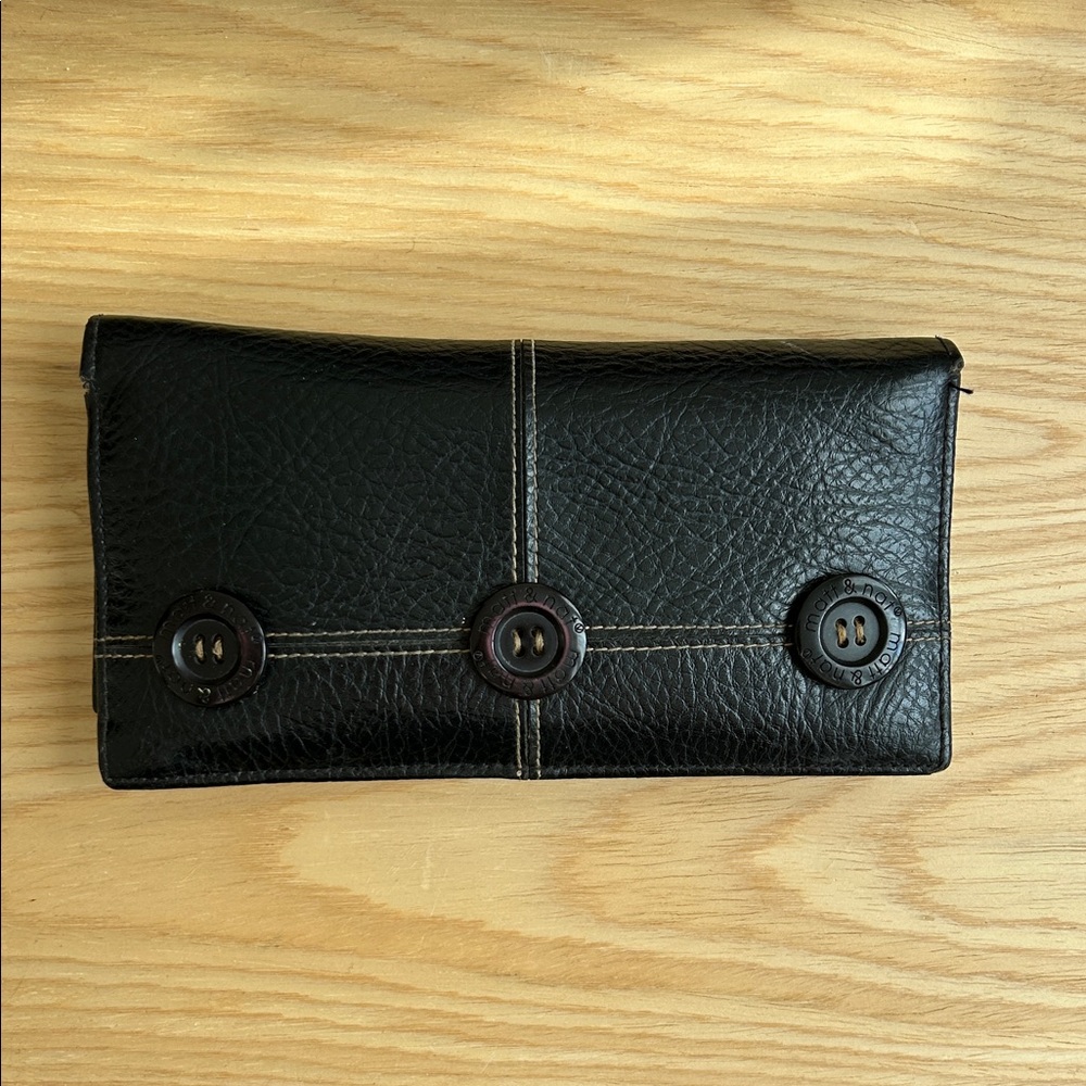 Matt & Nat Black Wallet with Button Accents